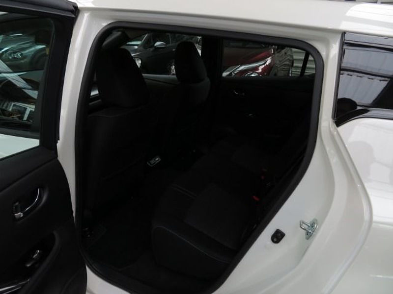 Nissan Leaf ZE1,1.Hand, Top-Zustand, Winter, Around-View